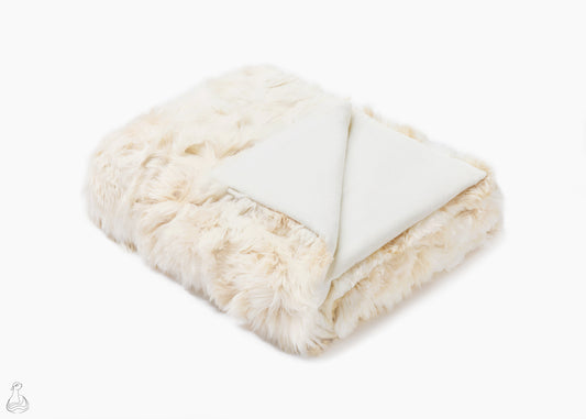 Baby Alpaca Fur Blanket | Luxury Baby Alpaca Fur Throw | Natural Light Beige Baby Alpaca Fur Throw Blanket