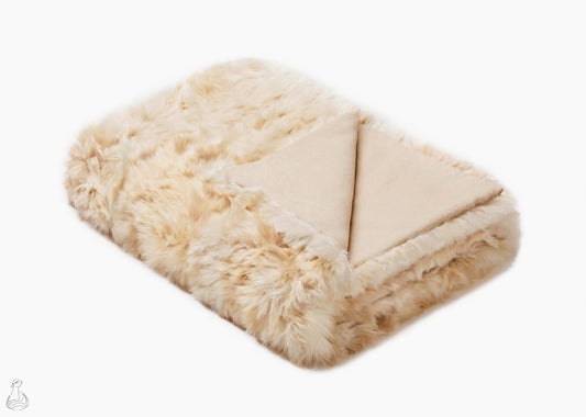 Baby Alpaca Fur Blanket | Luxury Baby Alpaca Fur Throw | Natural Beige Baby Alpaca Fur Throw Blanket