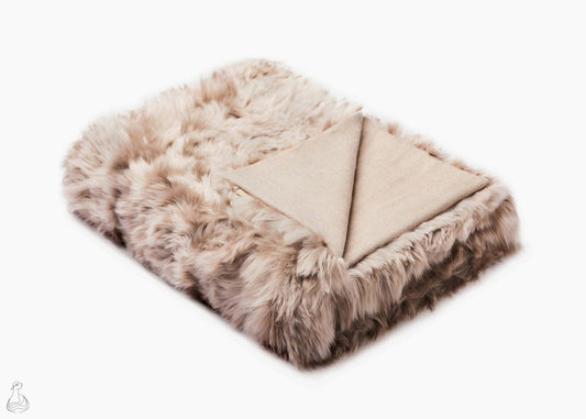 Baby Alpaca Fur Blanket | Luxury Baby Alpaca Fur Throw | Champagne Baby Alpaca Fur Throw Blanket