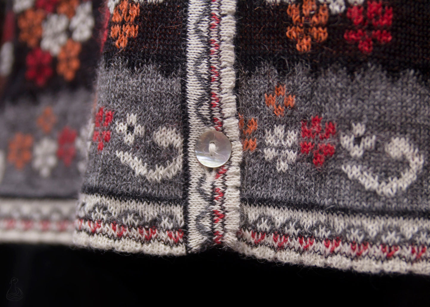Baby Alpaca Woman Cardigan | 100% Baby Alpaca with Mother-of-Pearl Buttons | Luxury Peruvian Style Jacquard Pattern
